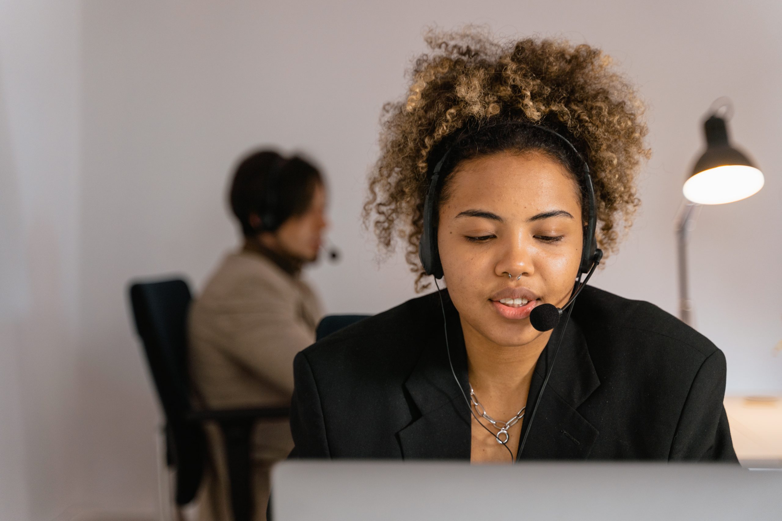 customerservicecommunicationskills-scaled